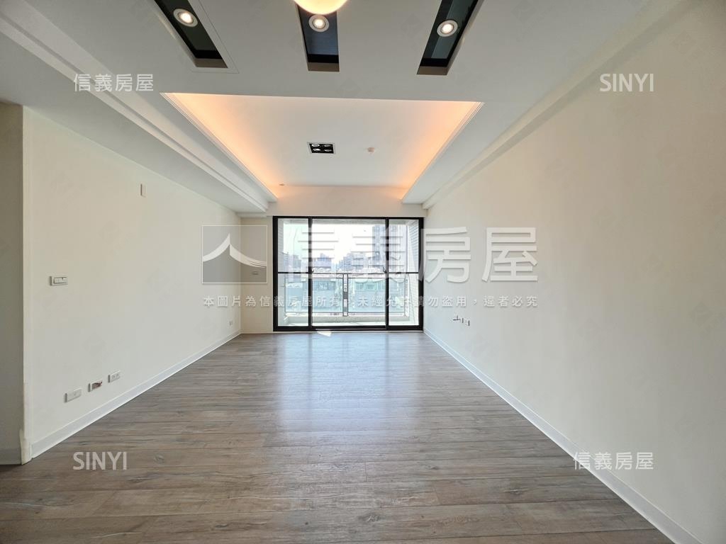 品ＣＡＳＡ三房平面車位房屋室內格局與周邊環境