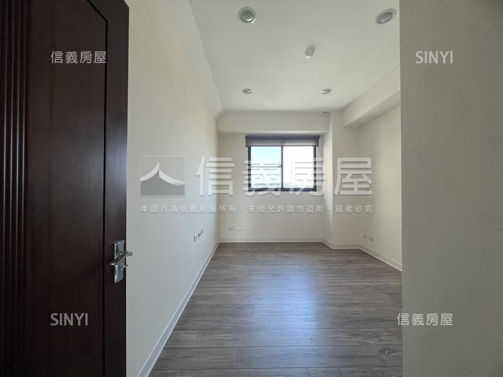 品ＣＡＳＡ三房平面車位房屋室內格局與周邊環境