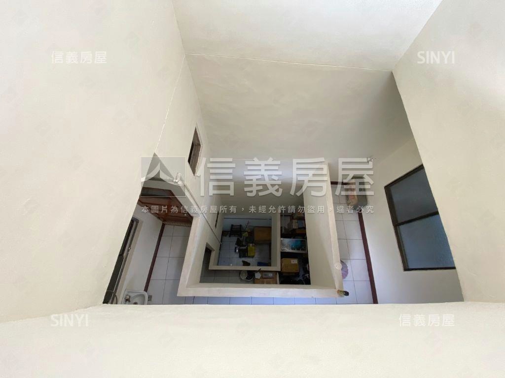 市中心正南瑤路邊間店住房屋室內格局與周邊環境