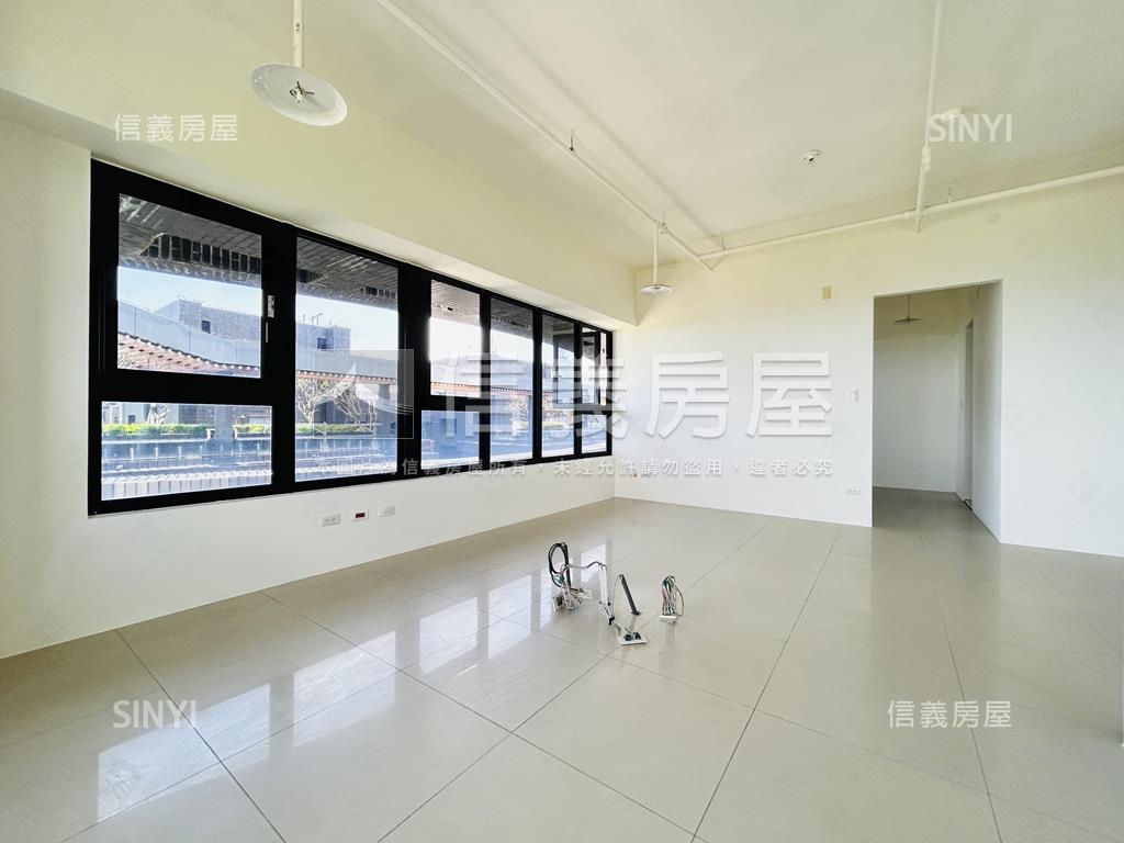 海洋都心頂樓美景房屋室內格局與周邊環境