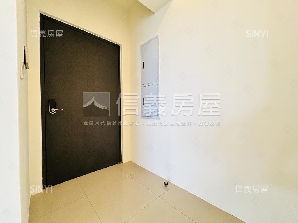 海洋都心頂樓美景房屋室內格局與周邊環境