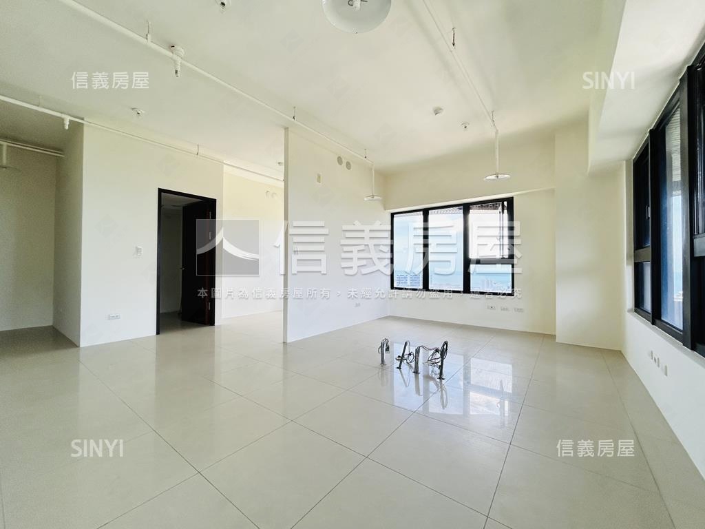 海洋都心頂樓美景房屋室內格局與周邊環境