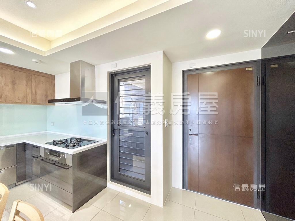 昌傑好好頂樓視野戶房屋室內格局與周邊環境