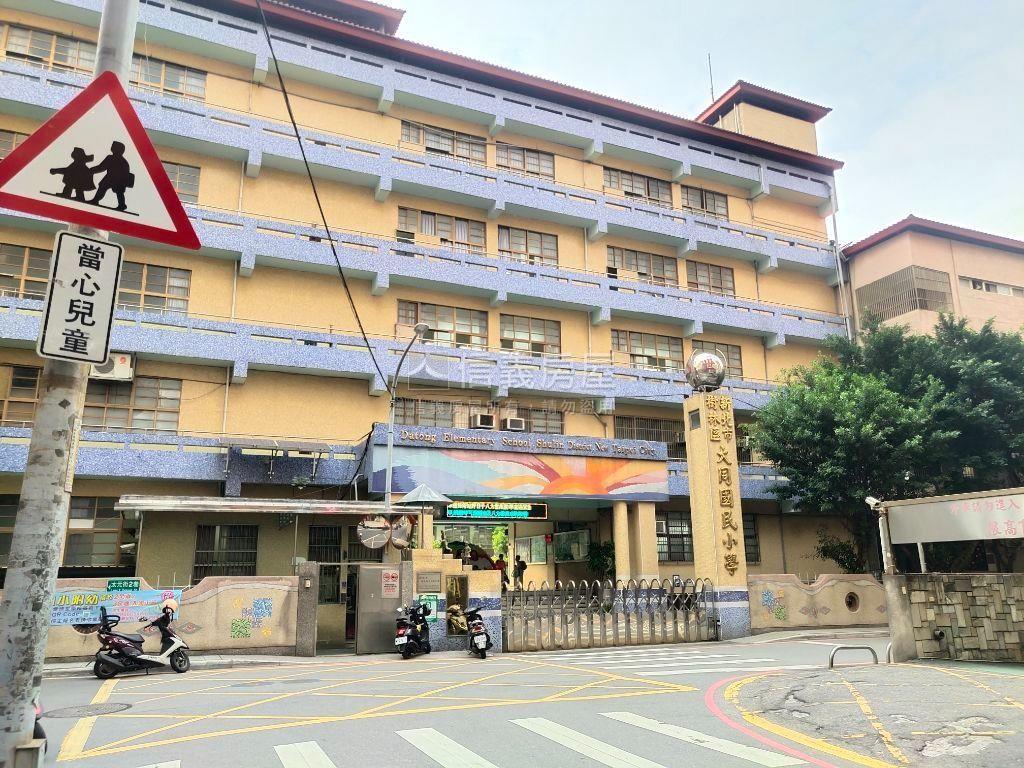 店長推薦㊣翠亨三房車位房屋室內格局與周邊環境