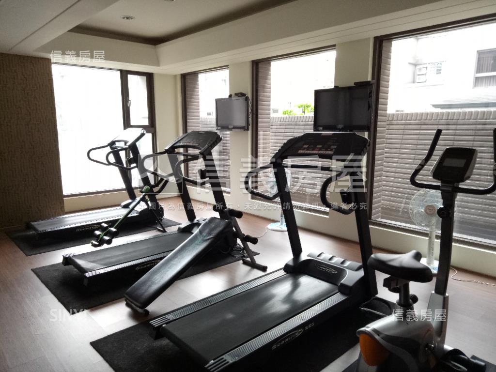 百川十善公園景觀四房車位房屋室內格局與周邊環境