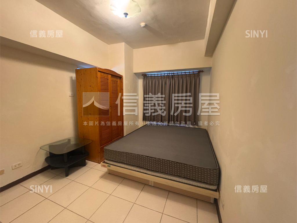 達觀３房雙車位房屋室內格局與周邊環境