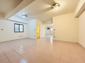 三民高中華廈附車位