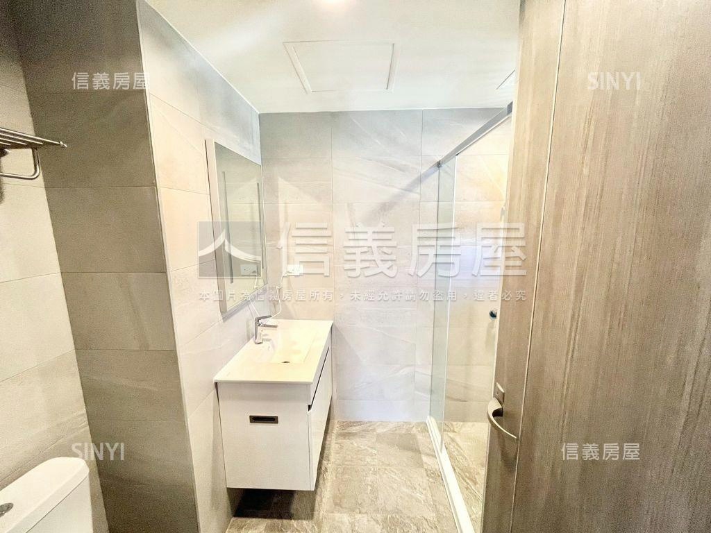 俯瞰十一期三房視野戶房屋室內格局與周邊環境