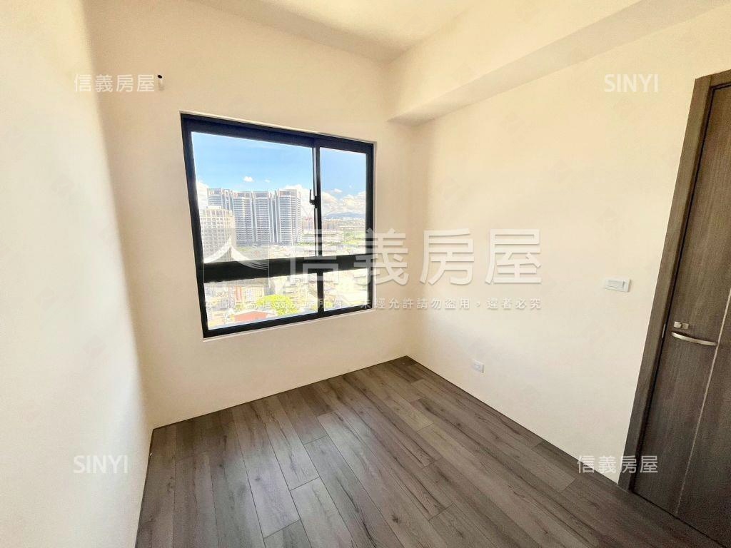 俯瞰十一期三房視野戶房屋室內格局與周邊環境