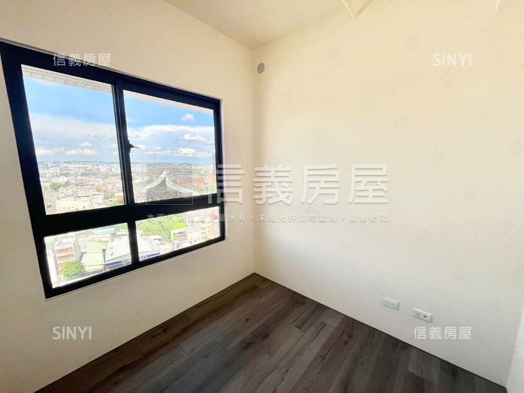 俯瞰十一期三房視野戶房屋室內格局與周邊環境