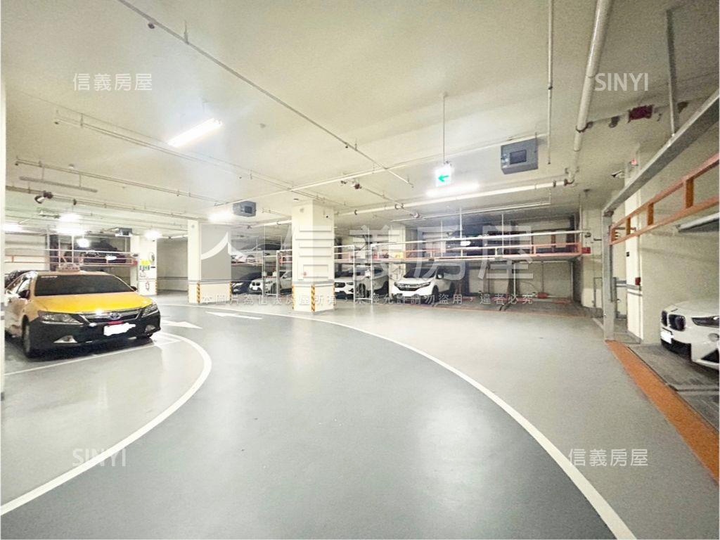 質感墨濤院˙成家２房車位房屋室內格局與周邊環境