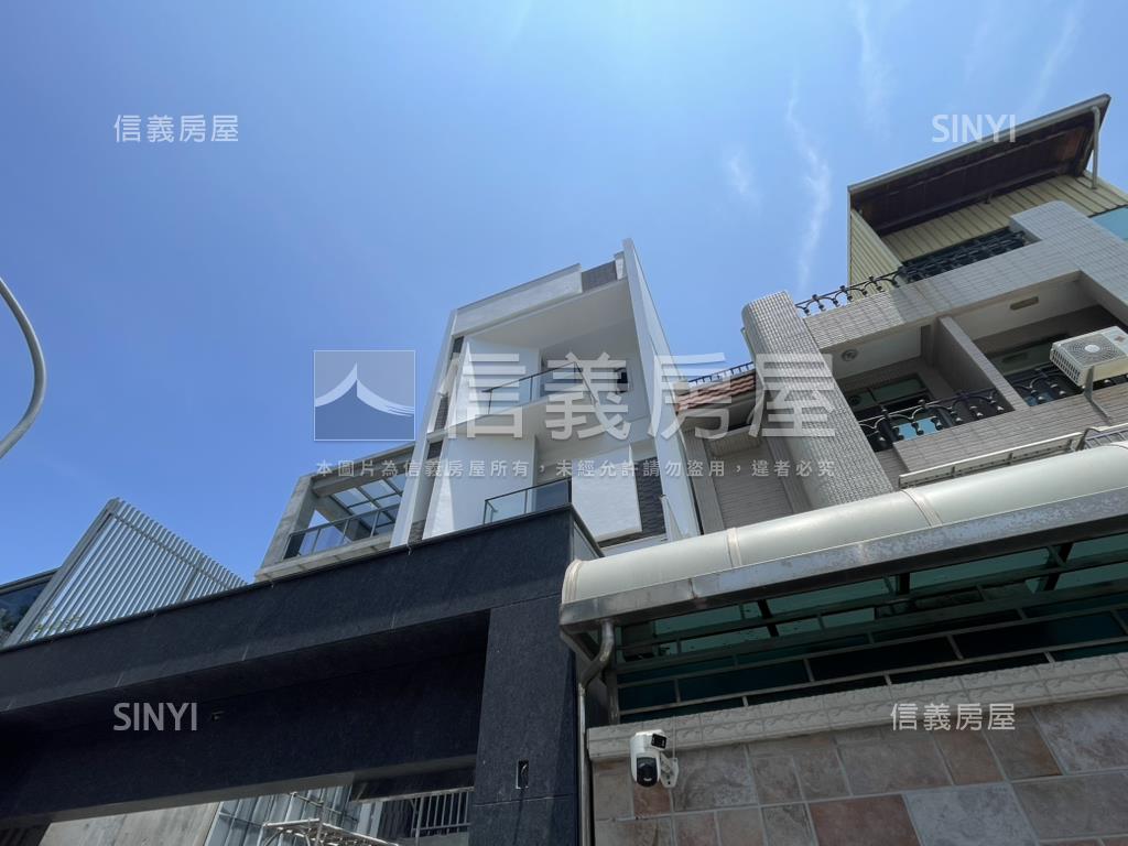 首富建設永華精品車墅房屋室內格局與周邊環境