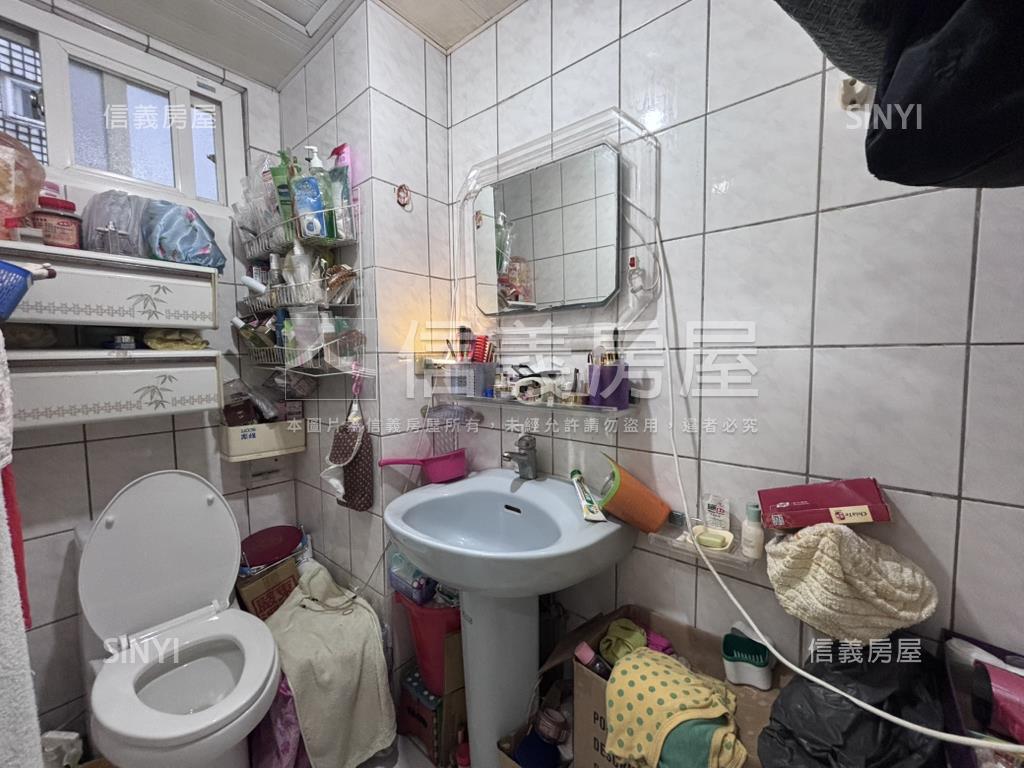 伯爵博市完美二樓三房房屋室內格局與周邊環境