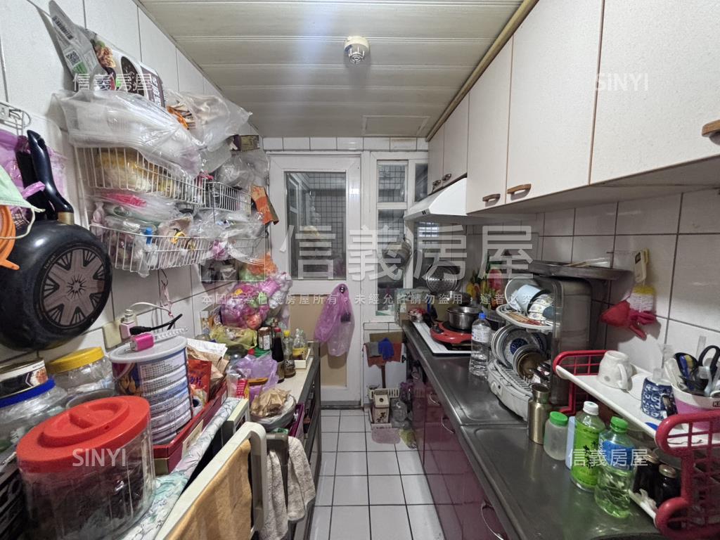 伯爵博市完美二樓三房房屋室內格局與周邊環境