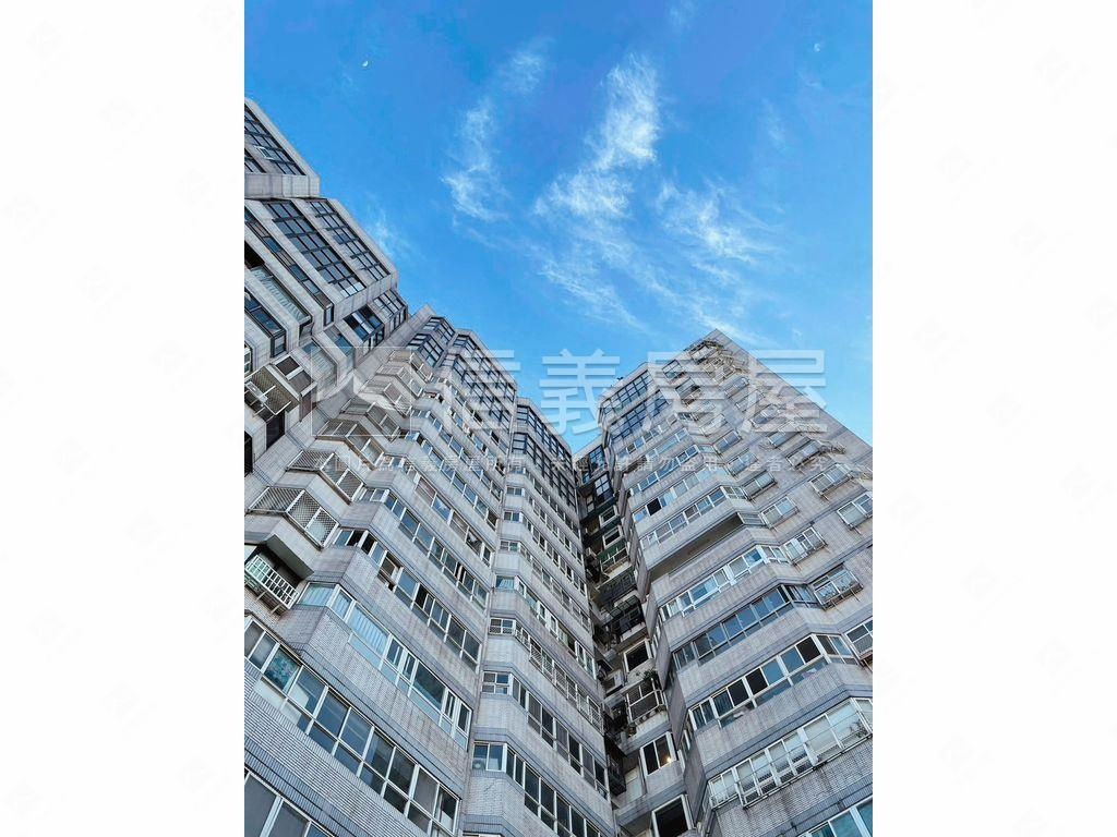 【樓中樓】中正豪美房屋室內格局與周邊環境