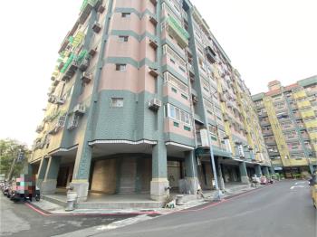 瀋陽北路旁角間店面