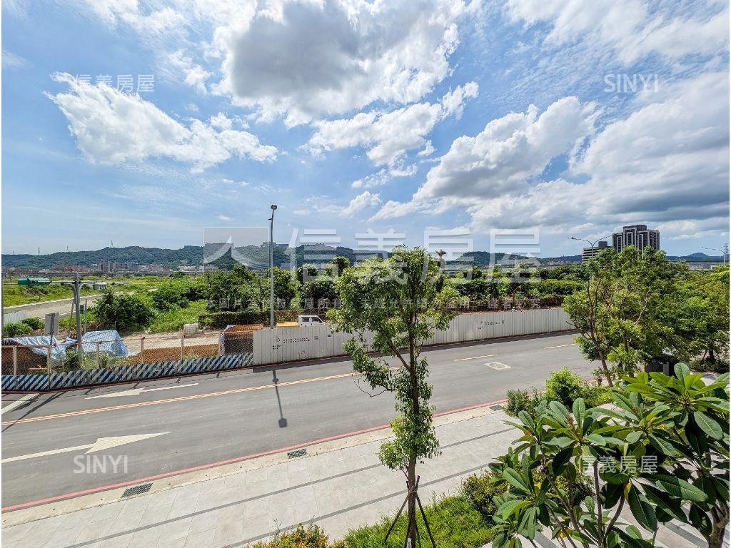 景賀美妝三房雙車位房屋室內格局與周邊環境