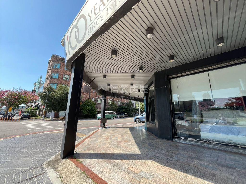 推！七期市政路透天店面房屋室內格局與周邊環境