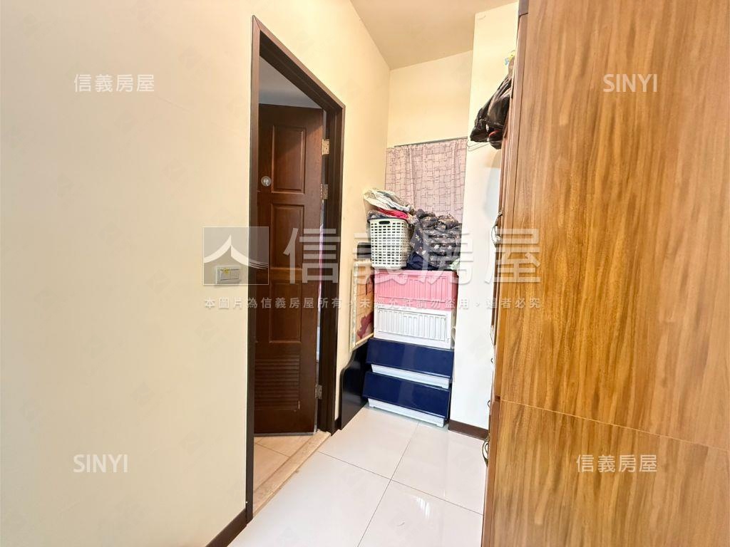 近Ｇ０２竹風三房車位房屋室內格局與周邊環境