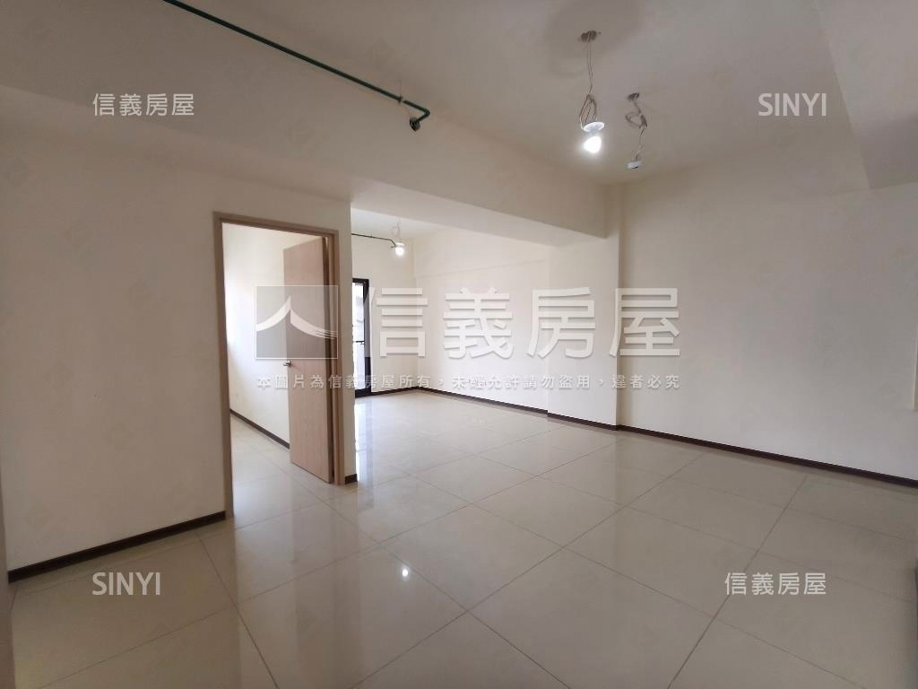 長安琚三房車位美宅房屋室內格局與周邊環境