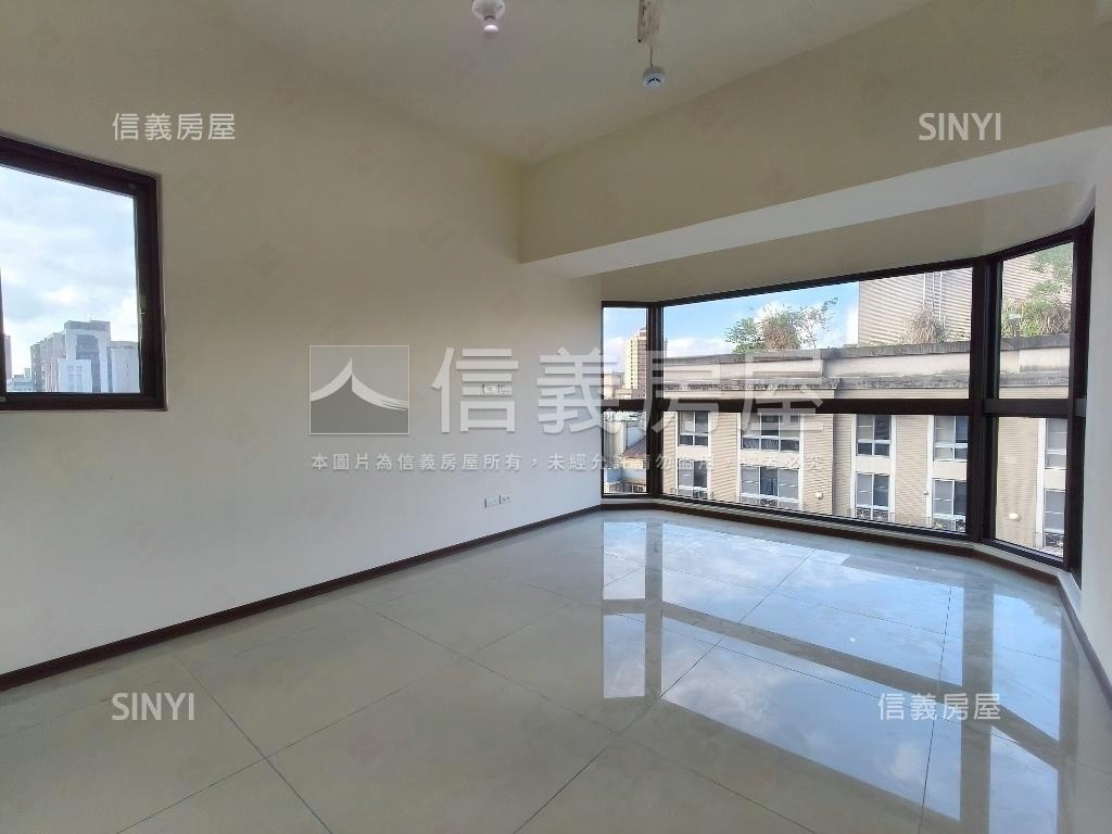 長安琚三房車位美宅房屋室內格局與周邊環境