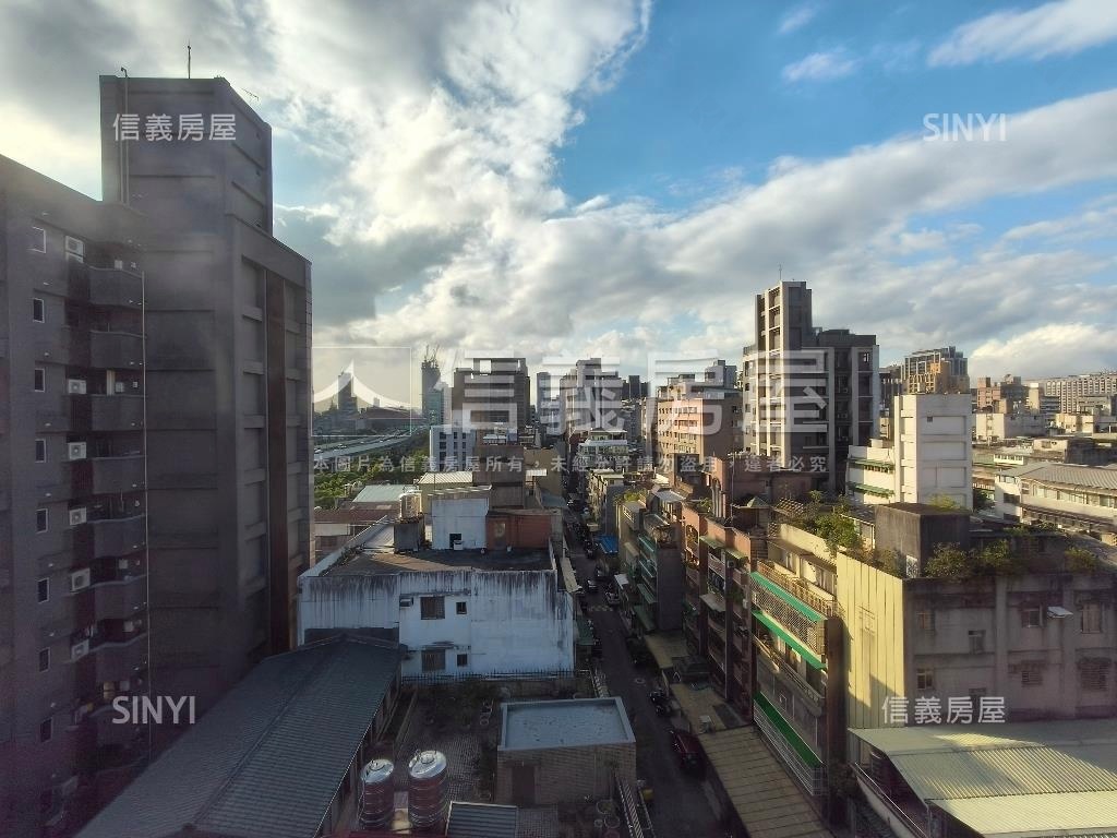 長安琚三房車位美宅房屋室內格局與周邊環境