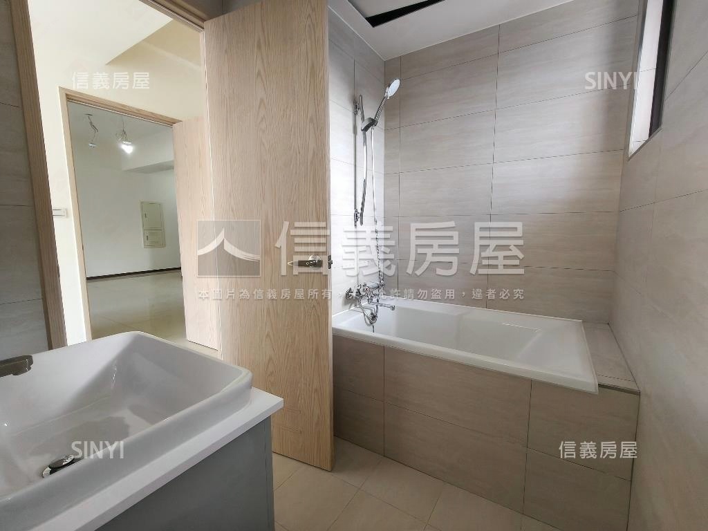 長安琚三房車位美宅房屋室內格局與周邊環境