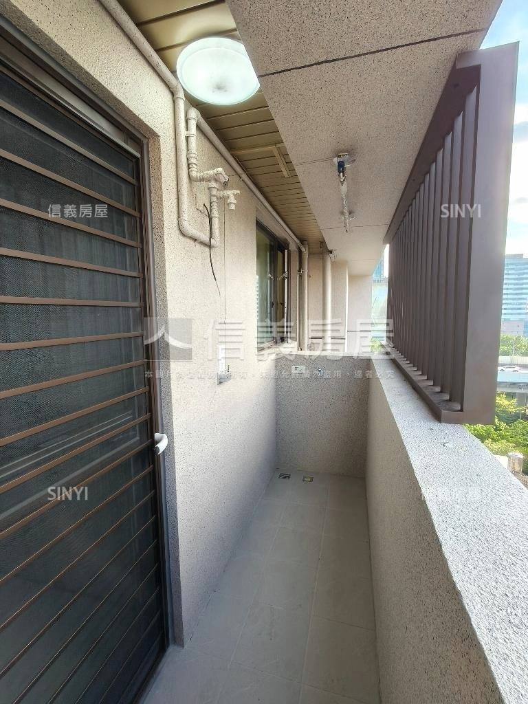 長安琚三房車位美宅房屋室內格局與周邊環境