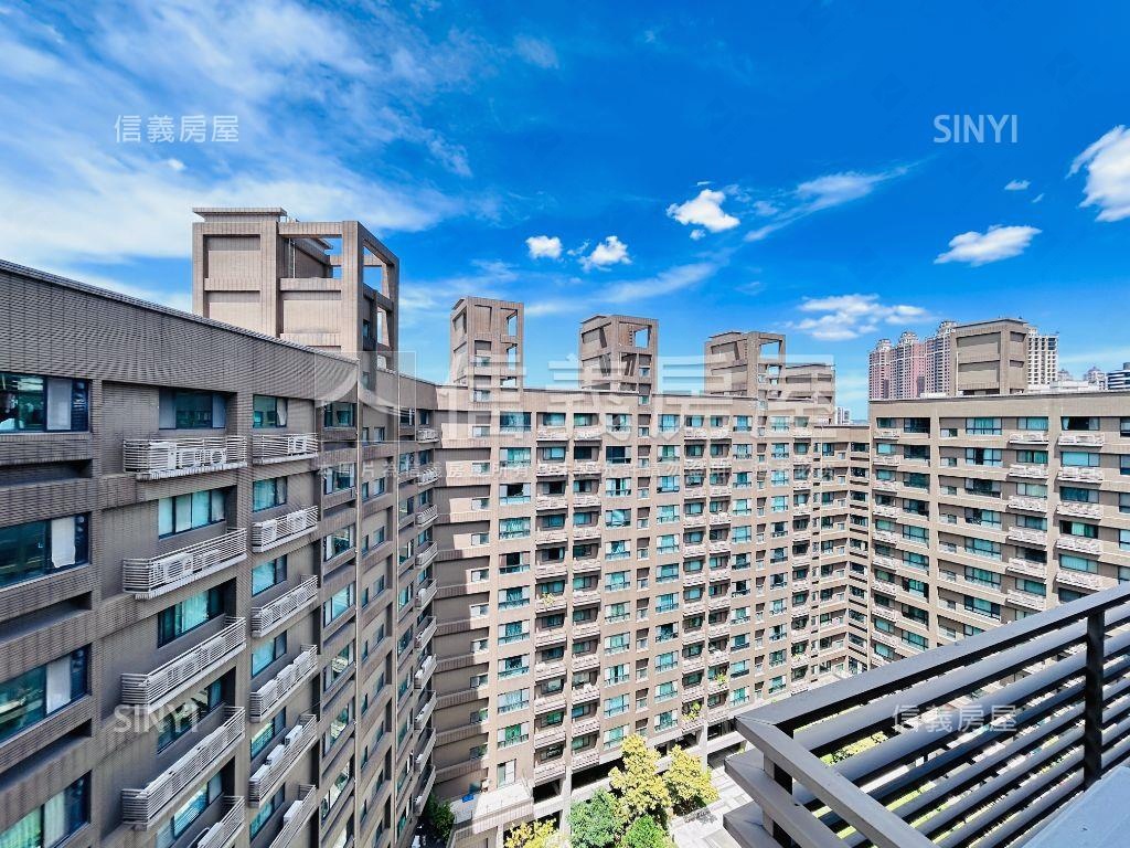 竹城鶴岡高樓層四房雙車位房屋室內格局與周邊環境