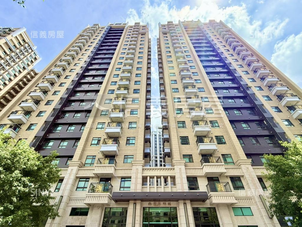 微笑雲品二房平車先看這間房屋室內格局與周邊環境