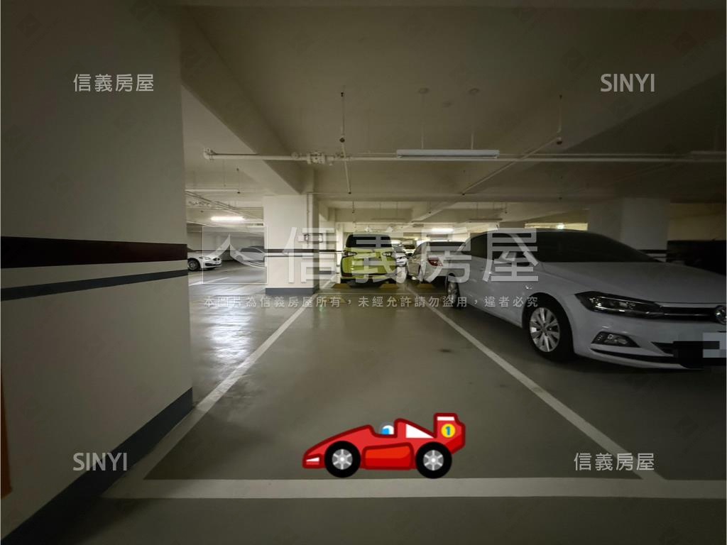微笑雲品二房平車先看這間房屋室內格局與周邊環境