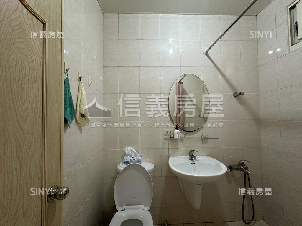 中正商圈方正二樓房屋室內格局與周邊環境