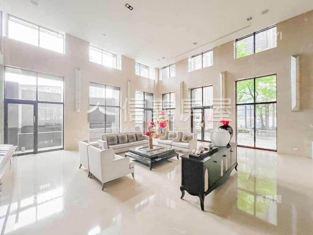 七期高樓層視野採光小豪宅房屋室內格局與周邊環境