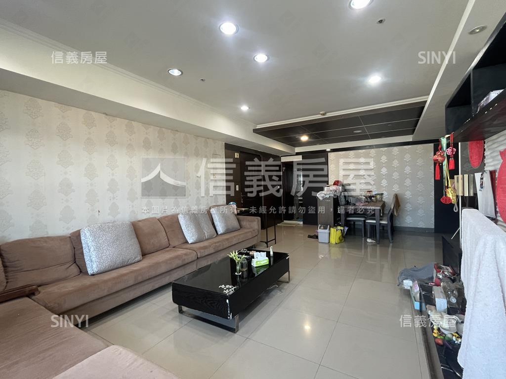鳳揚中高樓層景觀美四房房屋室內格局與周邊環境
