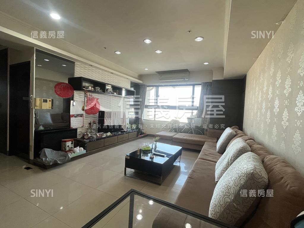 鳳揚中高樓層景觀美四房房屋室內格局與周邊環境
