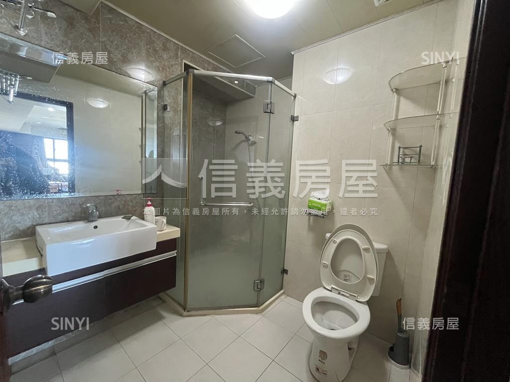 鳳揚中高樓層景觀美四房房屋室內格局與周邊環境