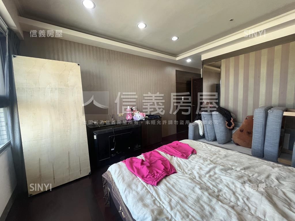 鳳揚中高樓層景觀美四房房屋室內格局與周邊環境