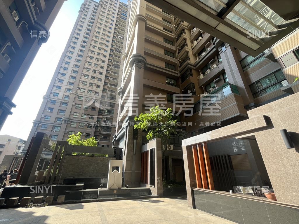 鳳揚中高樓層景觀美四房房屋室內格局與周邊環境
