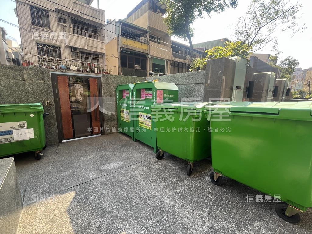 鳳揚中高樓層景觀美四房房屋室內格局與周邊環境