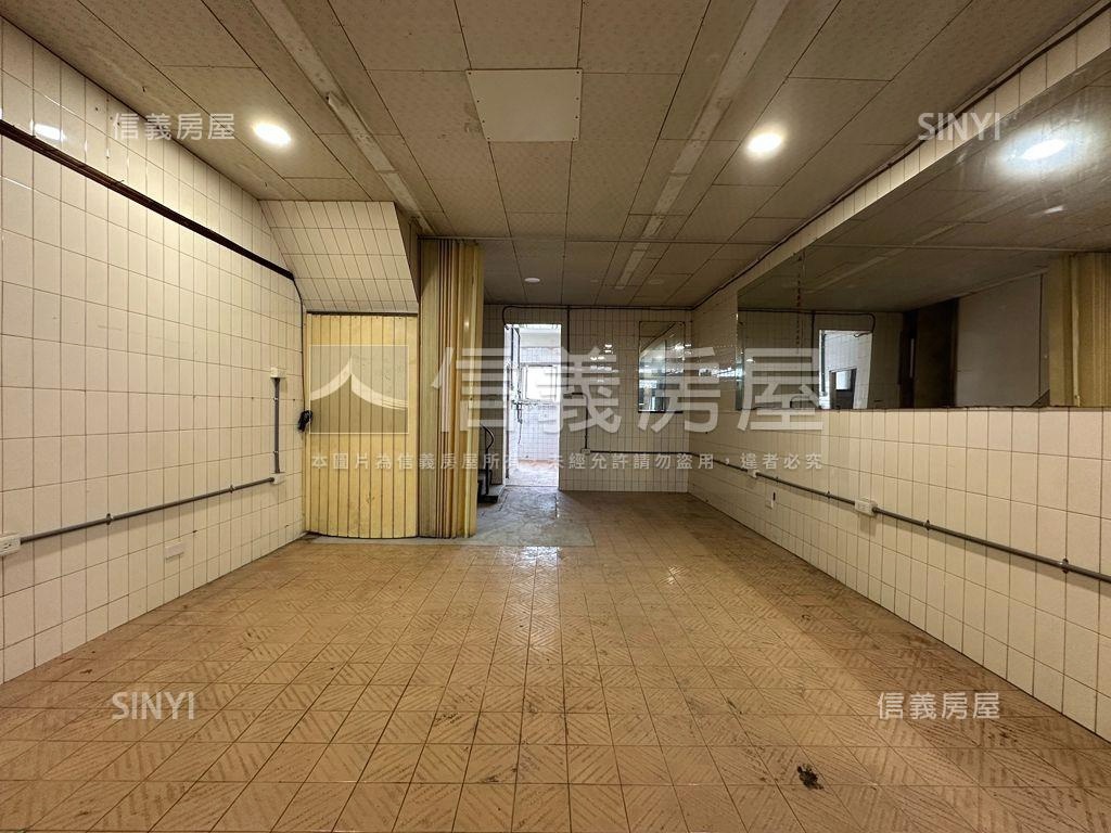 開元商圈１３米大面寬金店房屋室內格局與周邊環境