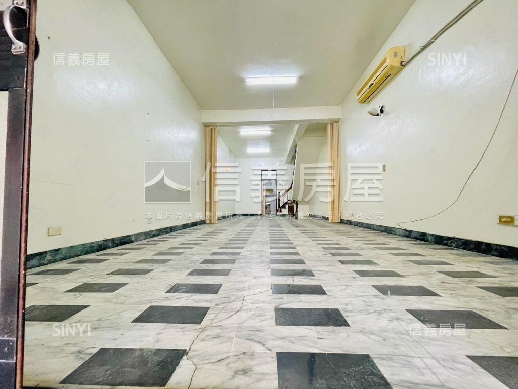 鄭仔寮芳鄰｜傳統臨路透天房屋室內格局與周邊環境