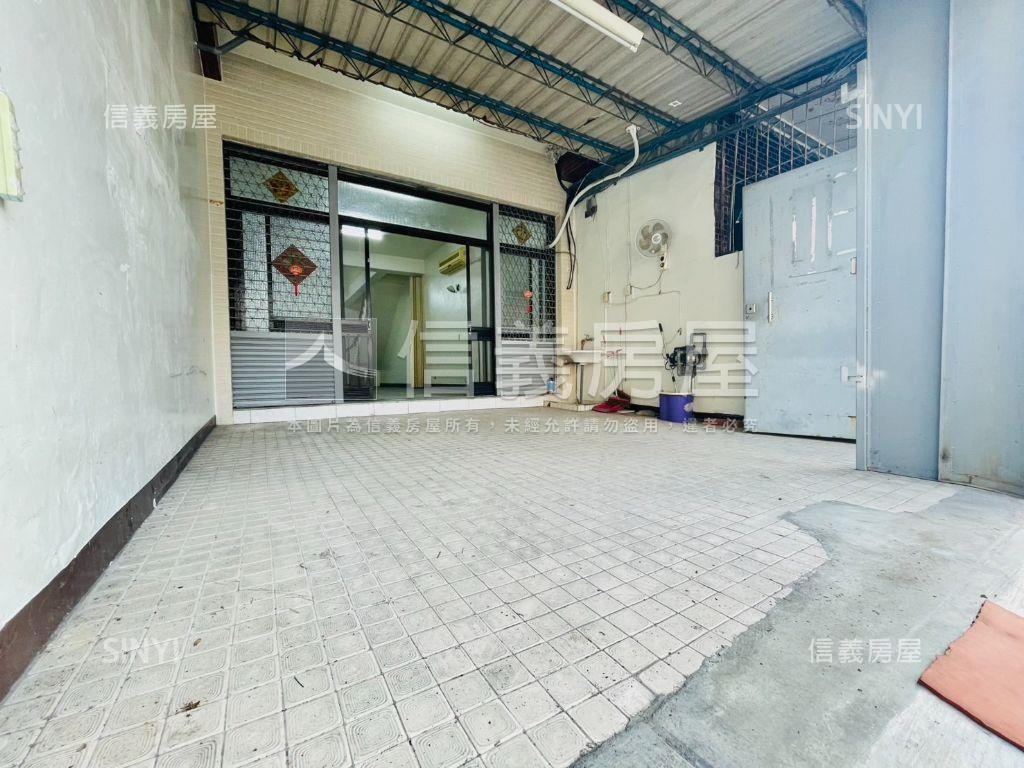 鄭仔寮芳鄰｜傳統臨路透天房屋室內格局與周邊環境