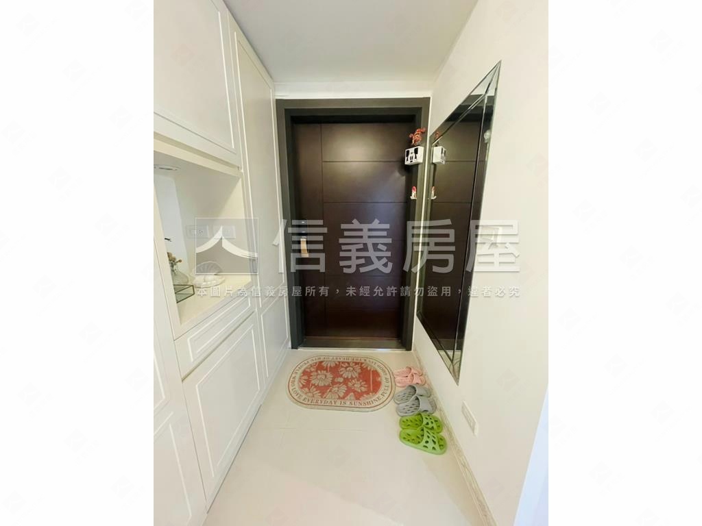 中和捷運世界Ｗ房屋室內格局與周邊環境