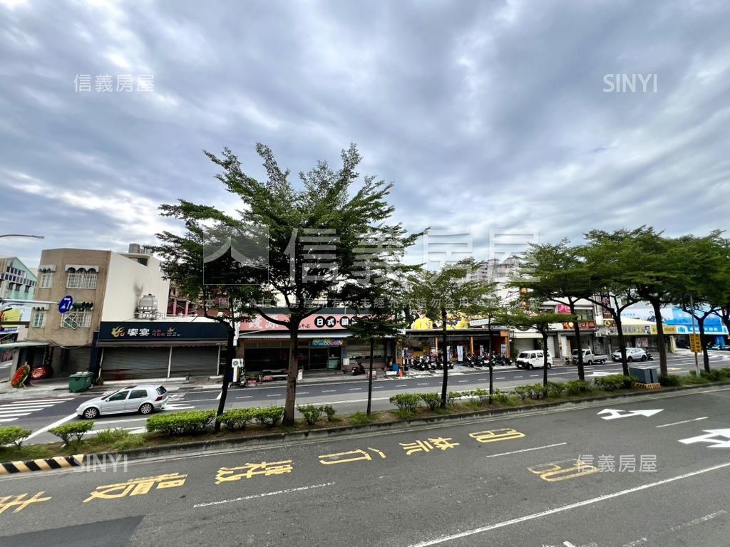 ７－ＥＬＥＶＥＮ黃金角窗房屋室內格局與周邊環境