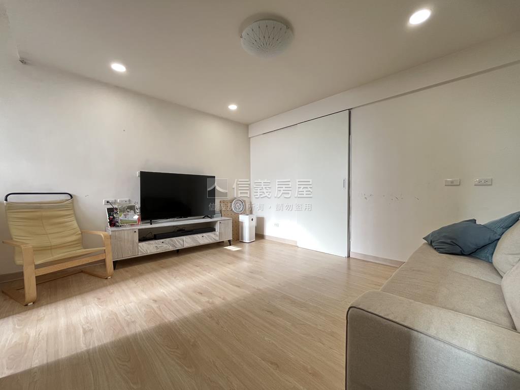 忠貞市場超值美透天房屋室內格局與周邊環境