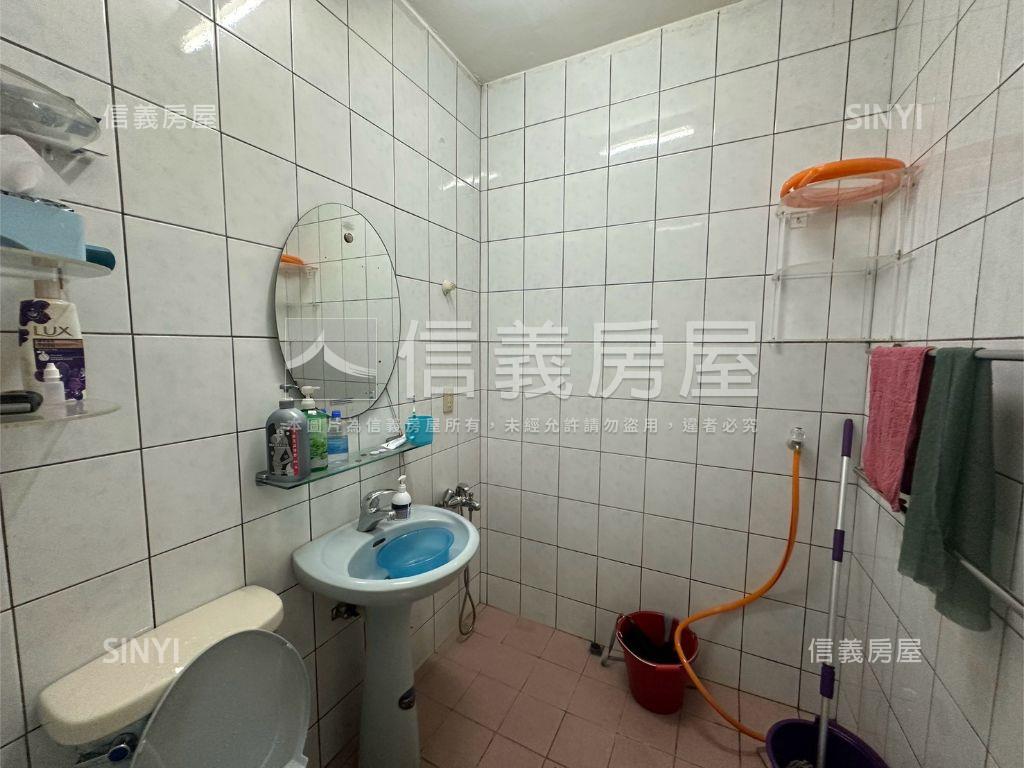 近捷運小資公寓三樓房屋室內格局與周邊環境