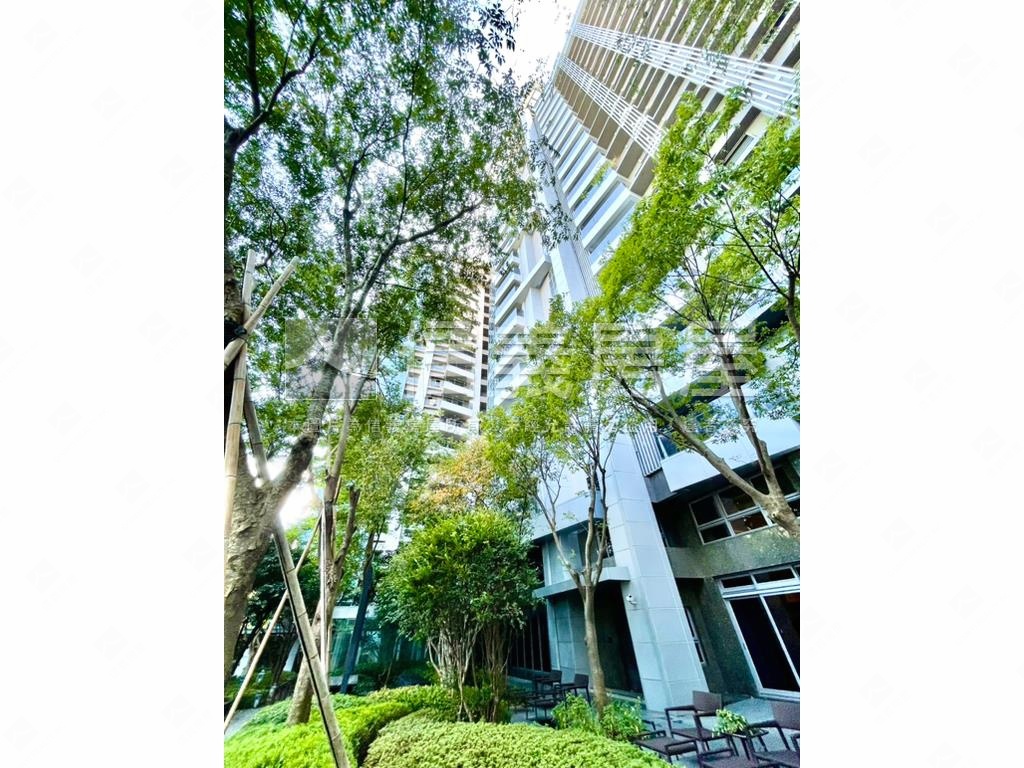 湛然天地★優質景觀四房房屋室內格局與周邊環境