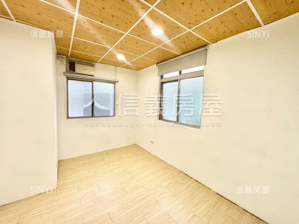 市府旁．邊間採光房屋室內格局與周邊環境