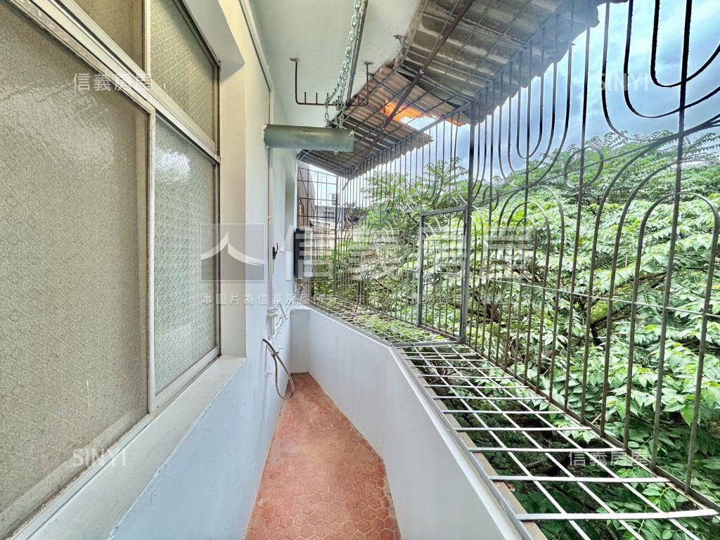 市府旁．邊間採光房屋室內格局與周邊環境