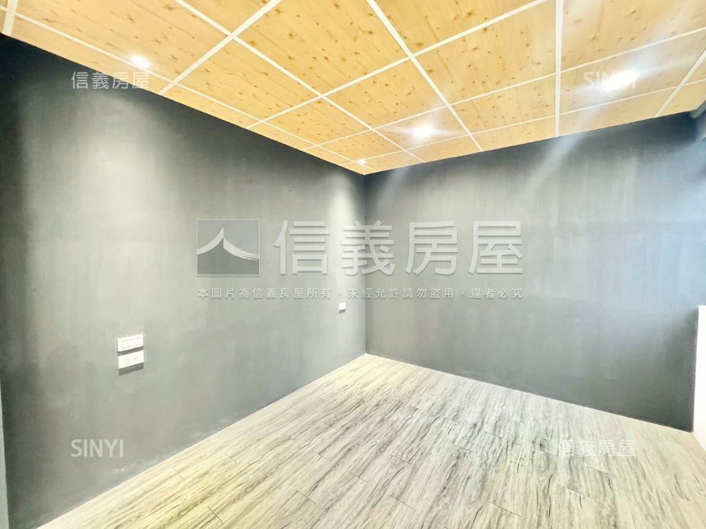 市府旁．邊間採光房屋室內格局與周邊環境